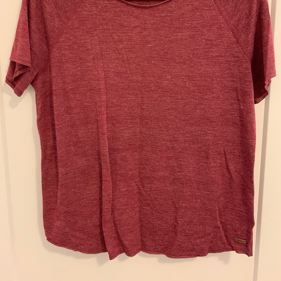 T-Shirt (Roots) - Picture 2 of 2